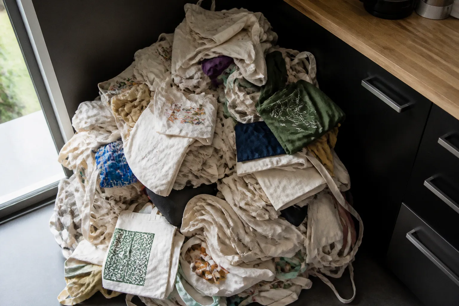 Sacs en tissu : pourquoi leur accumulation pose problème
